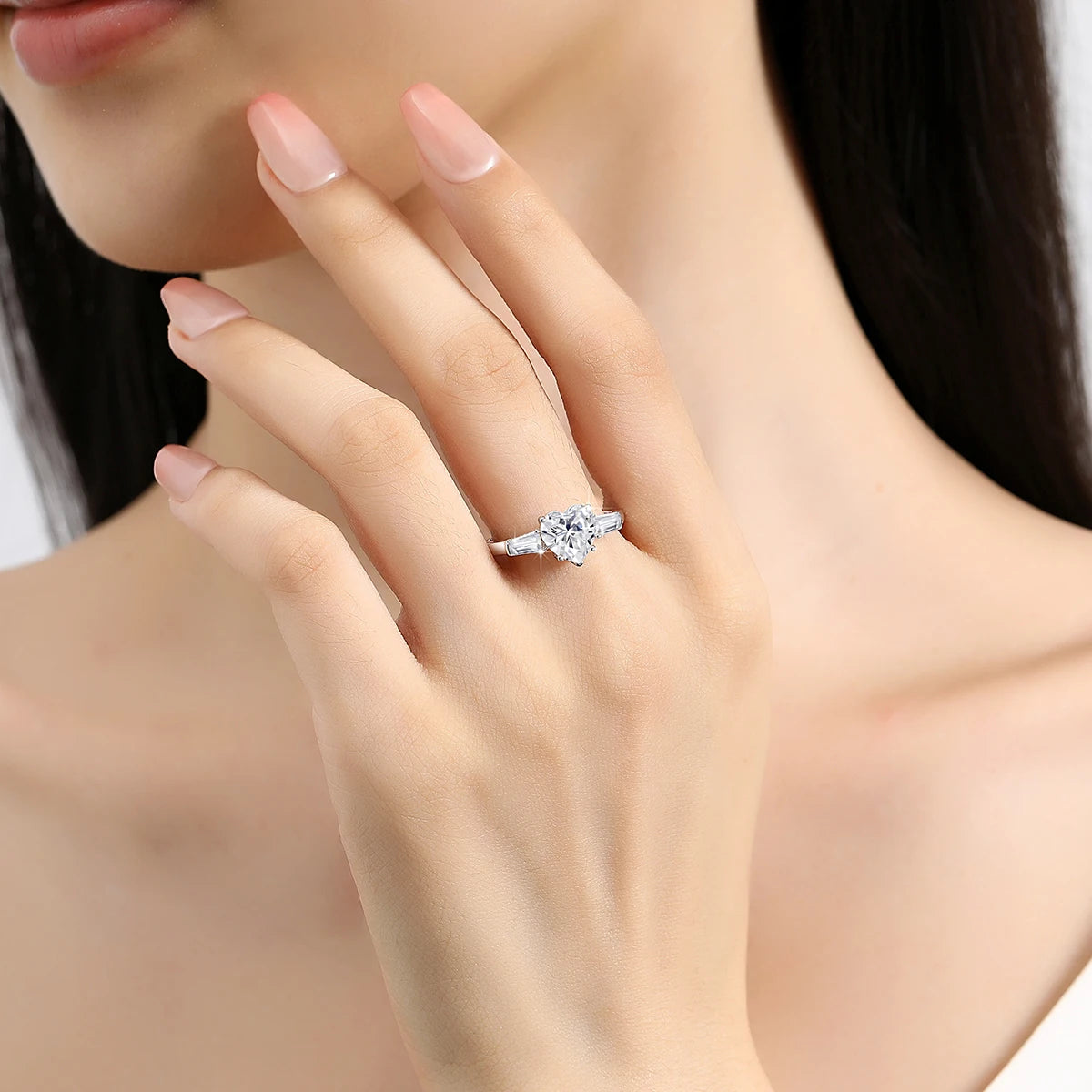 2 Carat Heart Moissanite Ring Woman 3 Stone Engagement Wedding Gift 925 Sterling Silver Plated White Gold Fine Jewelry