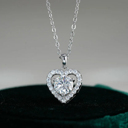 Romantic Love Shape 1CT Moissanite Necklace Round Cut Pendant for Women 925 Sterling Silver Cute Jewelry Valentine's Day Gift
