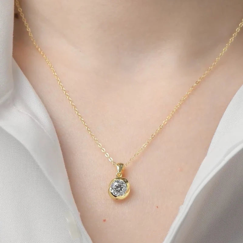 IOGOU S925 Sterling Sliver Rosebud Necklace Solitaire Moissanite Pendant Necklace for Women Wedding Fine Jewely with Certificate