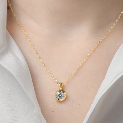 IOGOU S925 Sterling Sliver Rosebud Necklace Solitaire Moissanite Pendant Necklace for Women Wedding Fine Jewely with Certificate