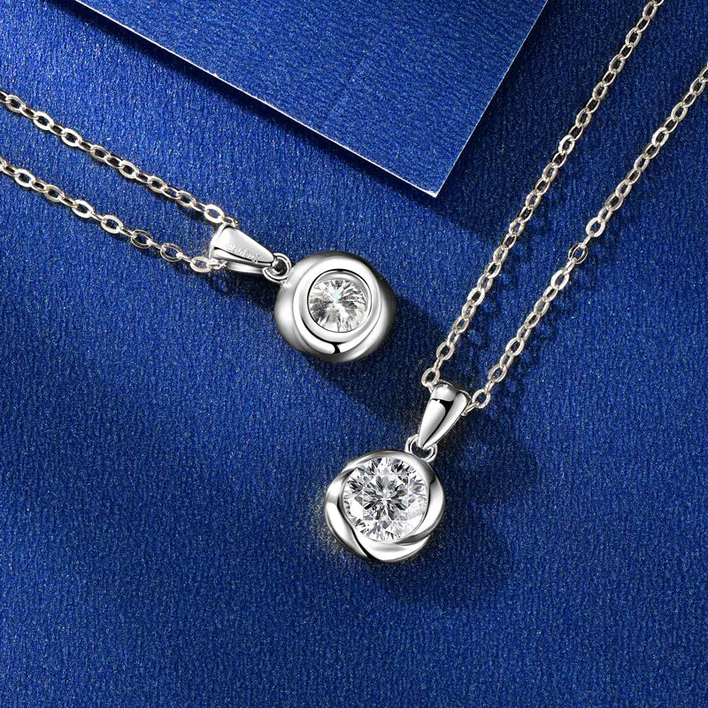 IOGOU S925 Sterling Sliver Rosebud Necklace Solitaire Moissanite Pendant Necklace for Women Wedding Fine Jewely with Certificate