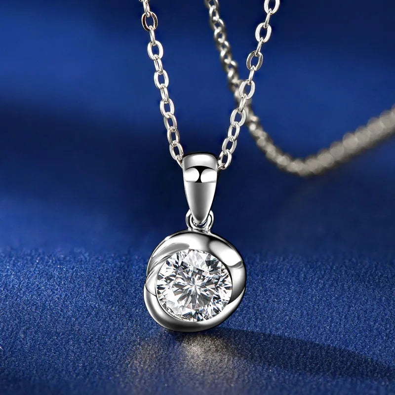 IOGOU S925 Sterling Sliver Rosebud Necklace Solitaire Moissanite Pendant Necklace for Women Wedding Fine Jewely with Certificate