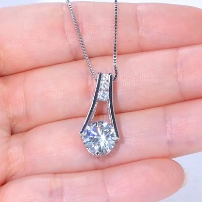 IOGOU Classic 1CT-3CT D Moissanite Pendant Necklace Adjustable Box Chain 925 Pure Silver Lab Diamond for Women with Certificate