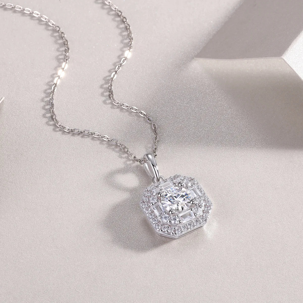 18k White Gold Plated 1CT Moissanite Necklace GRA Certified s925 Sterling Silver Sugar Cube Pandent for Women Fashion Jewelry